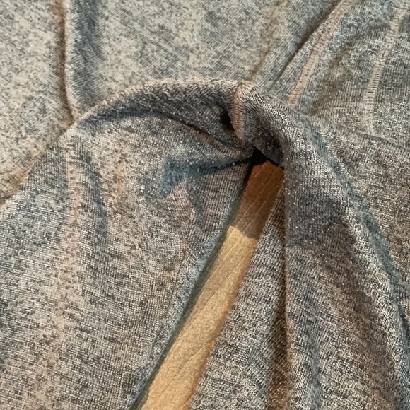 Old navy joggers - Picture 4 of 5